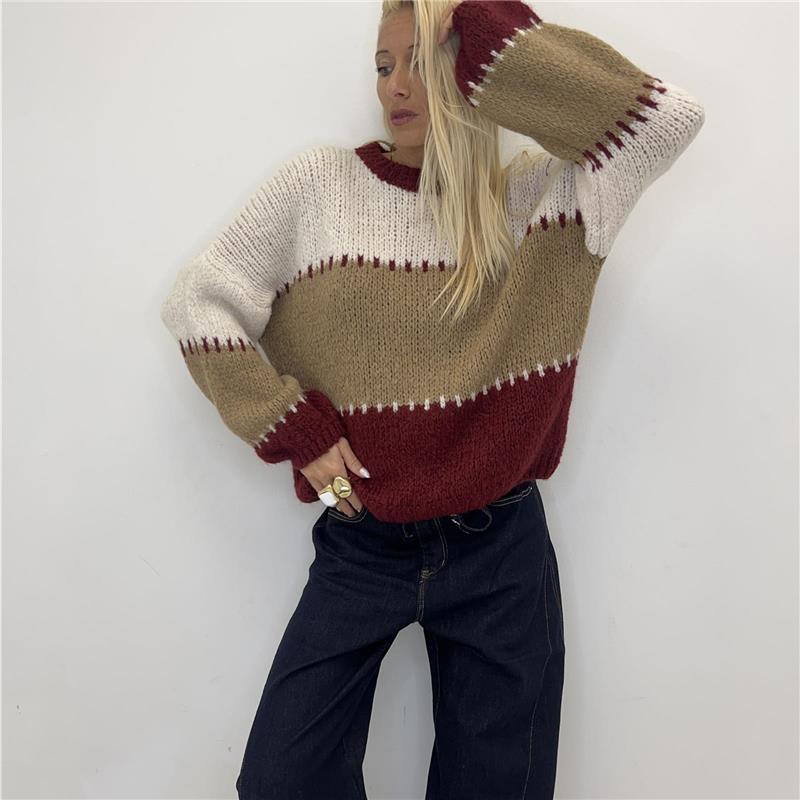 maglione over girocollo seam